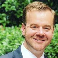 Bill Manusakis's Instagram, Twitter & Facebook