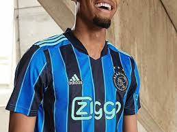 Acheter maillot de foot pas cher 2021 2022, y compris france, paris saint germain, barcelone, as monaco et ainsi de suite, il y a plus de maillot de foot enfant et femme. Adidas Devoile Deja Le Maillot Exterieur De L Ajax Pour La Saison 2021 2022
