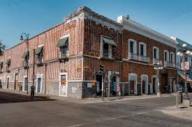 The city of puebla is the fourth largest city in mexico with 2.1 million inhabitants and the capital of the state of puebla. Puebla Und Seine Magischen Dorfer Cholula Und Atlixco Colifree