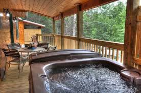 4 Of Our Best 1 Bedroom Cabins In Gatlinburg For Your Romantic Getaway Gatlinburg Cabins Cabins In Gatlinburg Tn Secluded Cabin