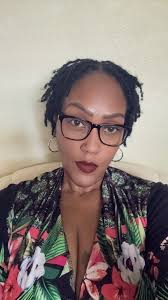 Hello, I'm Michelle and something to know about me is I'm a May ♉️.