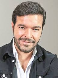 Born oscar daniel hernandez rodriguez on 23rd. Pablo Montero Height Weight Size Body Measurements Biography Wiki Age