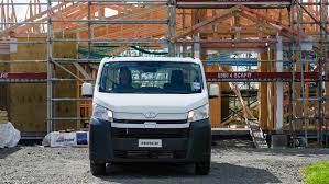 Yes, you can take the official fuel economy figures for toyota's yaris hybrid seriously. 2019 Toyota Hiace Zr Review Roadtest