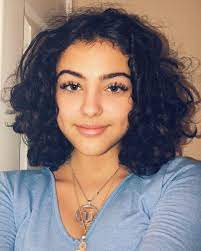 Malu fan malutrevejo famous people instagram instagram lives. Malu Trevejo Bio Instagramstar Curly Hair Styles Hair Beauty Short Hair Styles