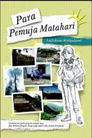 Terakhir, namun yang akan menjadi paling pertama menyita perhatian pembaca, cover (sampul)! Contoh Cover Kliping Doc Man Tolo Flickr