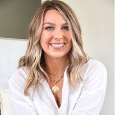 Lisa Culp's Instagram, Twitter & Facebook