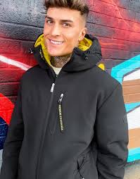 Black zipped padded jacket from armani exchange featuring a hood, a front zip fastening, long sleeves, side pockets and a straight hem. Armani Exchange Quilted Hooded Puffer Jacket In Black Asos