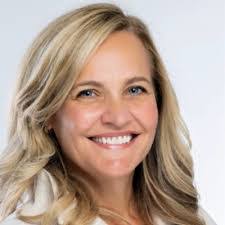 Pam Braden's Instagram, Twitter & Facebook