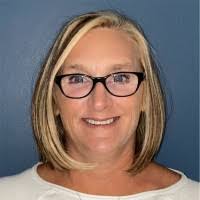 Tracy Cooney's Instagram, Twitter & Facebook