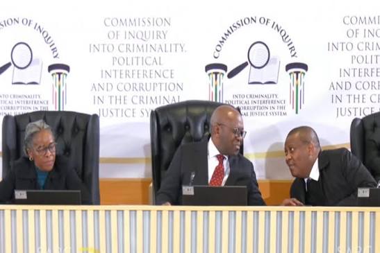 The Madlanga Commission in Pretoria has heard allegations that senior Investigating Directorate Against Corruption (IDAC) investigator Sunil Belochan extorted money from Pakistani shopkeepers in the Eastern Cape from the early 2000s. https://t.co ...