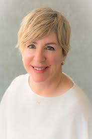 Debra Wickham's Instagram, Twitter & Facebook