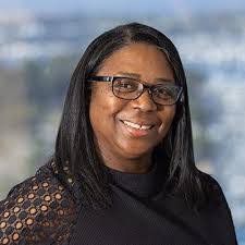 Lisa Bland's Instagram, Twitter & Facebook