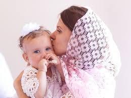 Dalam islam, orangtua juga diwajibkan memberi nama anak dengan makna yang baik. 60 Nama Bayi Perempuan Islam Beserta Artinya Indah Dan Terbaik Ragam Bola Com