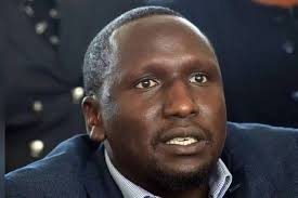 When you're busy, avoid taking the quickest action. Instead make the extra  effort to truly serve the people.The sole advantage of power is that you  can do more good.Man will never be