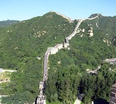 Vždyť celková délka je neuvěřitelných 8.851 km (předpoklad z roku. Velka Cinska Zed Zajimavost Turistika Cz