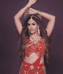 In naagin season 5, there will be only one naagin and that character will be played by surbhi chanda. Naagin 5 Surbhi Chandna S Glamorous Avatar That Will Leave You Mesmerised