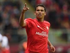 Carlos bacca, quien jugó dos temporadas en el rossonero, fue muy crítico respecto a su etapa en el club italiano. Carlos Bacca De Pescador A Estrella Del Sevilla Bendito Futbol