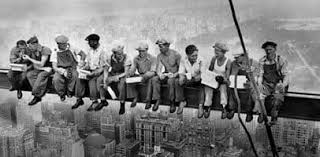 La prevención de riesgos laborales tiene como objetivo reducir la probabilidad de ocurrencia de daño al trabajador durante su jornada laboral. Definicion Y Historia De La Prevencion De Riesgos Laborales Prl