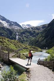 Wanderung Zu Sulzenauhutte Im Stubaital Tirol Romantischer Urlaub Wanderung Ausflug