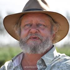 Stoepkuier welcomes Bruce Jack Wines UK🍷 🪦 We will take you