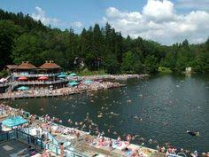 Lacul ursul din sovata filmat din camera hotelului danubius spa & heath resort in ianuarie 2011. 430 Romania Ideas Romania Visit Romania Romania Travel
