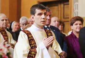 Przypomnijmy, ksiądz tymoteusz szydło pełnił posługę w parafii w buczkowicach. I Premier I Mama Ksiedza Info Wiara Pl