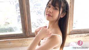 日本嫩妹A片情色誘惑視頻甜美的眼睛性感肉體-免費A片線上看|SEXHUB