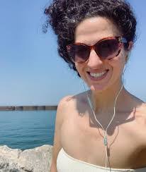 Cris Nichols's Instagram, Twitter & Facebook