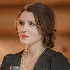 Kristin Weiland's Instagram, Twitter & Facebook