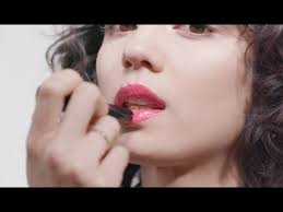 Marc jacobs enamored lip gloss stick candy bling nwt $25 $0 size: Introducing Enamored Hydrating Lip Gloss Stick Ft Marc Jacobs Beauty Sephora Youtube