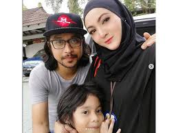 Maybe you would like to learn more about one of these? Ekin Dan Mawi 10 Tahun Bersama