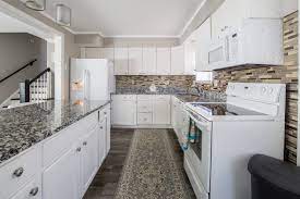 If you are looking for quality kitchen cabinets and you live in miramar, florida; Kitchen Cabinet Refinishing Painting Miramar 954 300 3609