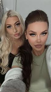 Mollie Kline's Instagram, Twitter & Facebook