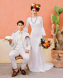 23 Art Inspired Wedding Ideas For Creative Couples Mexican Wedding Dress Frida Kahlo Wedding Mexican Themed Weddings