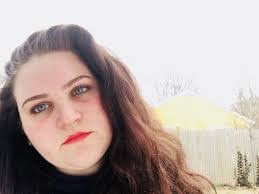 Emily Robidoux's Instagram, Twitter & Facebook