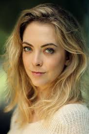 Isabel Hopper's Instagram, Twitter & Facebook