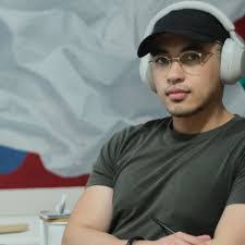 Ian Castaneda's Instagram, Twitter & Facebook