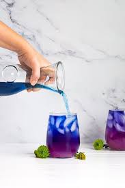 Butterfly Pea Flower Cocktail Recipe In 2020 Butterfly Pea Flower Pea Flower Butterfly Pea Tea