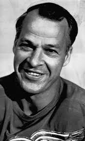 Photos: A look back at the life of Gordie Howe, 88