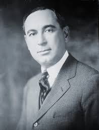 Albert Davis's Instagram, Twitter & Facebook