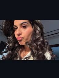 Confidence. It sounds abstract….until you lose it. Until flakes