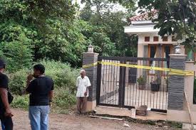 152, nagri kaler purwakarta (depan inspectorat), jawa barat. Pembacokan Satu Keluarga Di Purwakarta Korban Merayap Minta Tolong Dan 1 Balita Selamat Halaman All Kompas Com