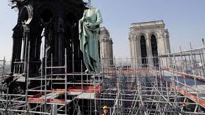 Notre Dame De Paris Un Monument En Danger Deja Avant L Incendie L Express