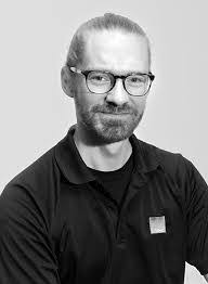 Chris Mckone's Instagram, Twitter & Facebook