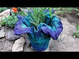 Beton Giessen Blumenkubel Aus Betongetrankten Tuchern Allgemeine Variante Youtube Topfblumen Betongarten Zementpflanzbehalter