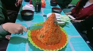 Bakso tumpeng monster | Di ekek ekek | By Bakso Sera Cepogo - Facebook