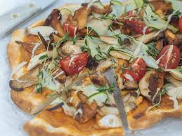 Veganer Flammkuchen Mit Pilzen Und Cashewcreme Lykke Life Flammkuchen Fertiger Pizzateig Einfache Gerichte