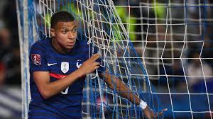 Pour poursuivre la quête au titre, elles. Tga7nkfdxmd1sm