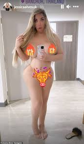 Ver más ideas sobre inspiración entrenamiento, ejercicios, before and after weightloss. Jessica Alves Llama La Atencion Con Un Vestido Estampado De Faraon Que Abraza La Figura Mientras Sale A Cenar Ultimas Noticias De Buenaventura Colombia Y El Mundo