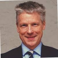 Dean Grierson's Instagram, Twitter & Facebook